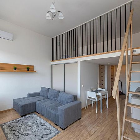 New Town Loft Apartment With Air Conditioning By Polo Apartments Kaunas Exteriör bild